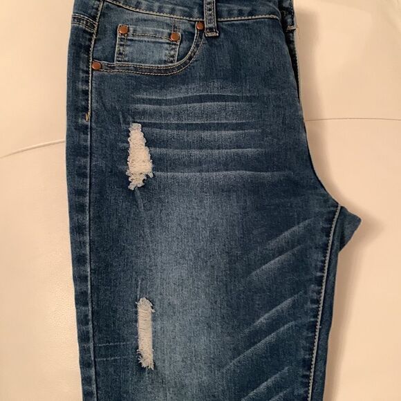 Bee & Ceci L.A. Junior Size 11 Distressed Jeans - Picture 8 of 12